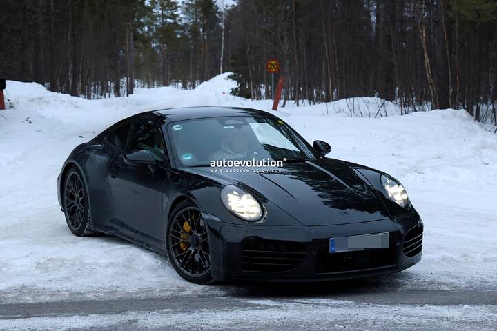 imgi_68_spy-photos-new-porsche-911-turbo-touring-shows-flush-automatically-extending-spoiler_3