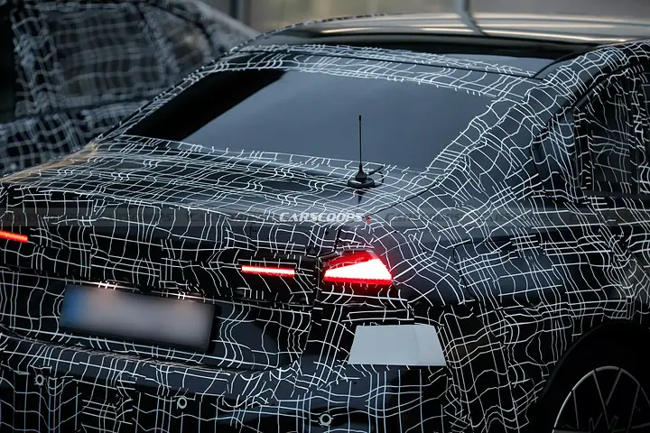 2027-BMW-i3-1126-4-2048x1366