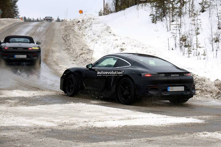 2026-porsche-718-cayman-electric-spied-will-replace-internal-combustion-718-cayman_20