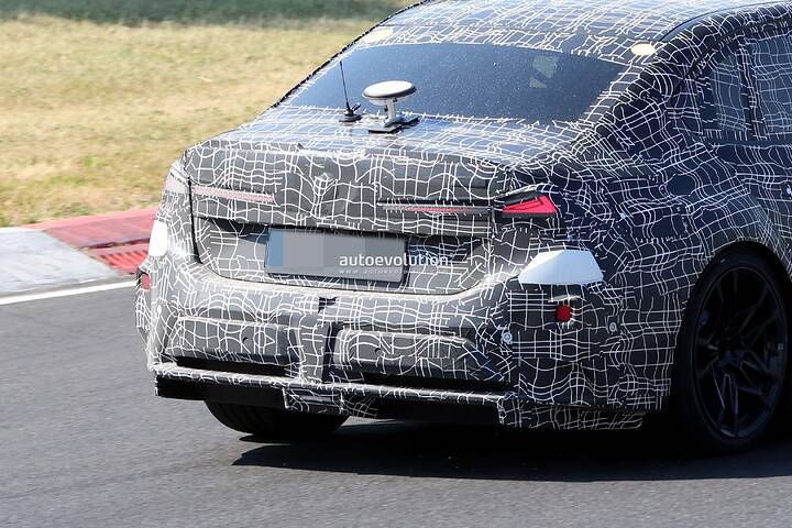bmw-i3-m-sports-sedan-spied-newcarscoops10