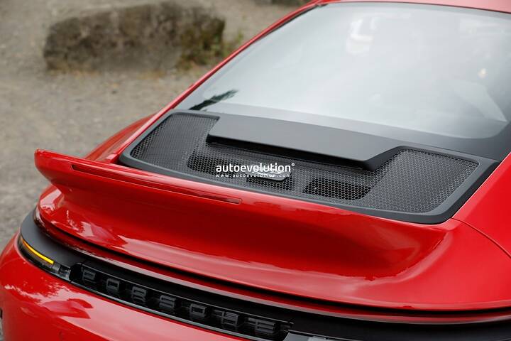 spy-photos-2027-porsche-911-gt3-nurburgring-prototype-spotted-with-retro-tastic-ducktail-spoiler_17