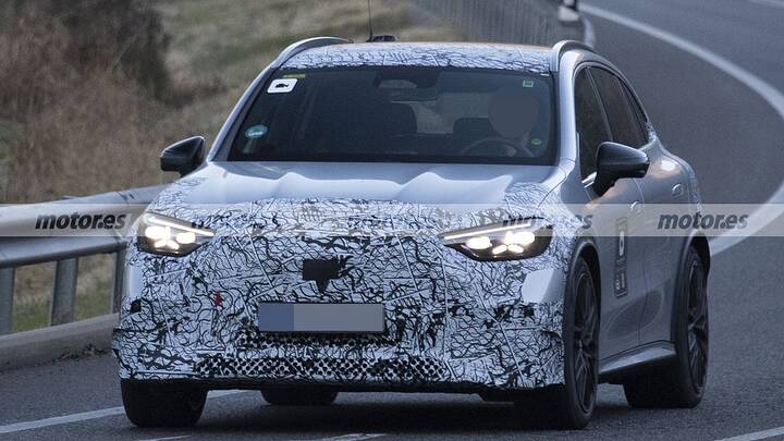 El Mercedes-AMG GLC 53 EQ se destapa, un futuro SUV eléctrico extremo con más potencia de la que imaginas 2