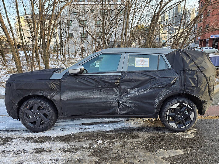 2027 Hyundai Kona (SX3)_newcarscoops_16