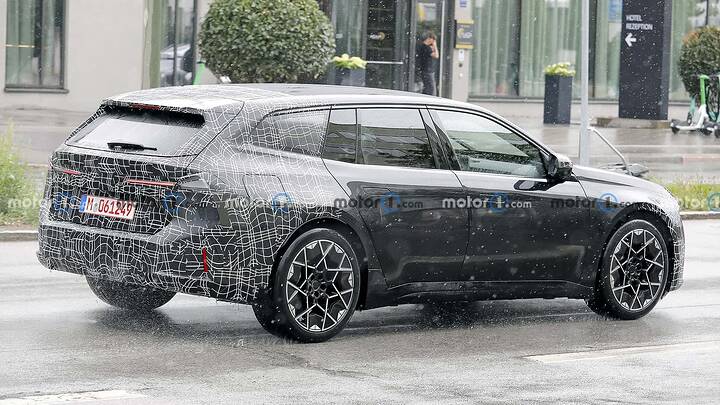 imgi_13_bmw-i3-touring-2027-erlkonig