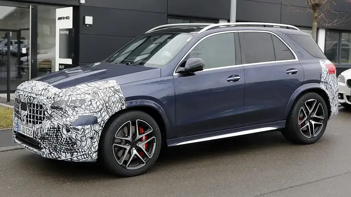 Mercedes-AMG GLE Facelift - front angled_paxfnd