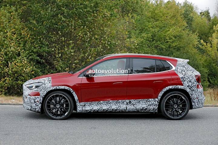 2027-mercedes-amg-gla-electric-sheds-more-camo-now-that-the-donor-benz-is-out-in-the-wild_7