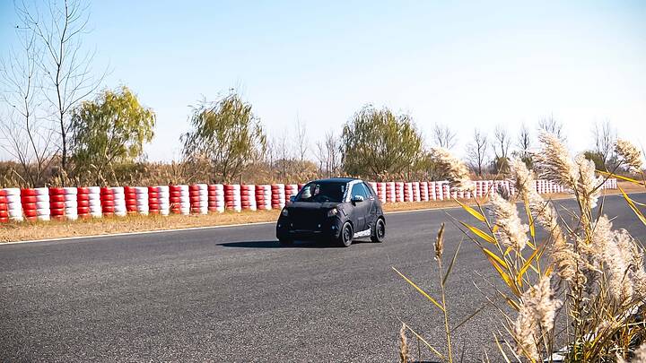 smart-fortwo-alias-2-2026-erprobung (6)