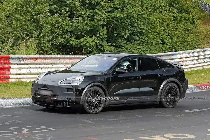 Porsche-Cayenne-Electric-Turbo-GT-3