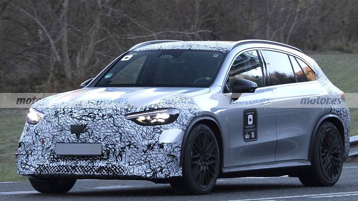 El Mercedes-AMG GLC 53 EQ se destapa, un futuro SUV eléctrico extremo con más potencia de la que imaginas 6