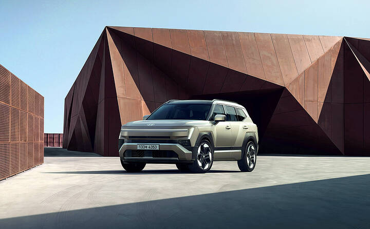 2027  Hyundai Tucson_0003
