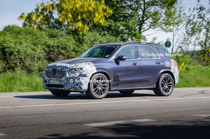 More shiny stars for the facelifted Mercedes GLE! 🌟🌟#MercedesBenz #MercedesBenzGLE #MercedesG