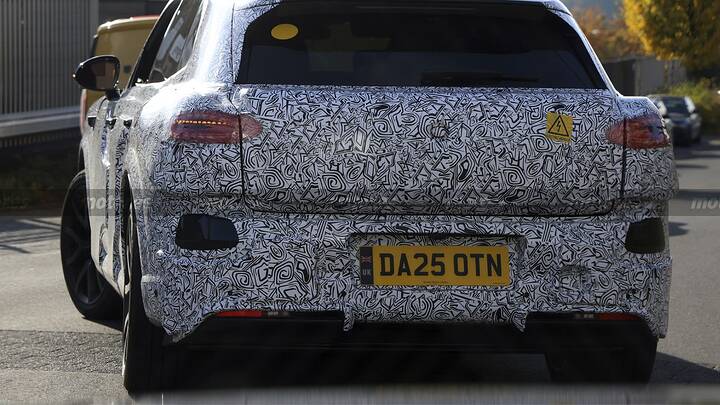 bentley-urban-suv-luxury-fotos-espia-2027-nurburgring-2025110509-1760443549_22