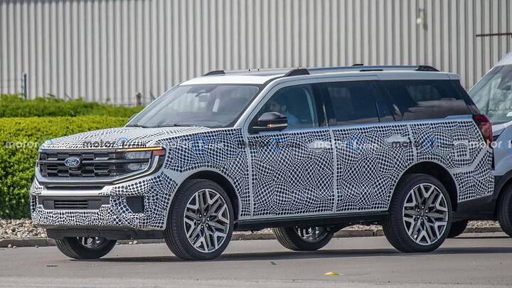 2025-ford-expedition-spy-photo