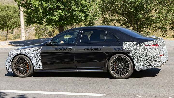 Más de 800 CV y etiqueta ECO, la renovación del Mercedes Clase S más deportivo se descubre en estas fotos espía 6