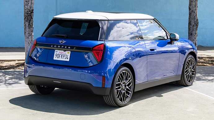2024-mini-cooper-official-teaser-images-newcarscoops-com_2