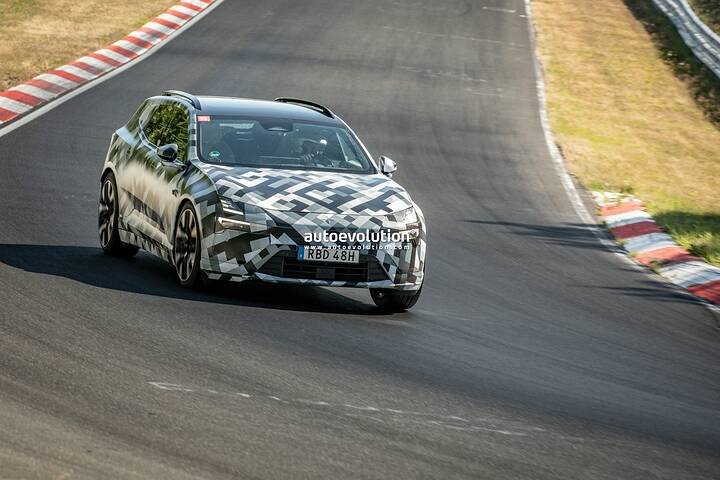 spy-photos-2027-polestar-4-suv-finally-shows-off-its-rear-window_newcarscoops_6