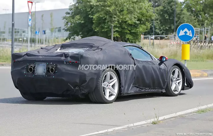 2025-ferrari-sf90-successor-spy-shots--photo-credit-baldauf_100932827_h