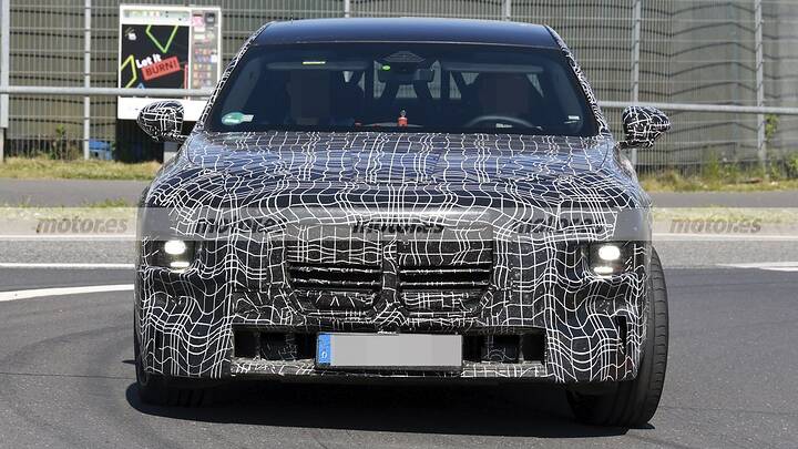 BMW resucita al Serie 7 Alpina, lujo extremo y actitud sin filtros para incomodar al Clase S ya rugen en Nürburgring 14