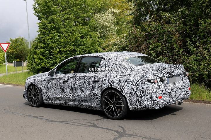 spy-photos-2028-mercedes-amg-e-63-successor-goes-fully-electric__newcarscoops_10