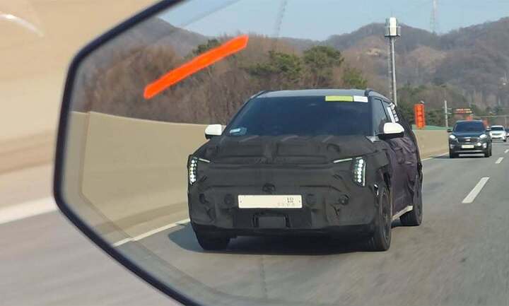 새벽 인제로 가는 길EV3 GT를 봤다.나도 느린 차가 아니었는데,와.. 상당히 빨라서따라잡는데 고전함 ㅋㅋㅋ그래도 저렇게 빠르게 다닐 수 있다는 것에무언가 안도감을 느낄
