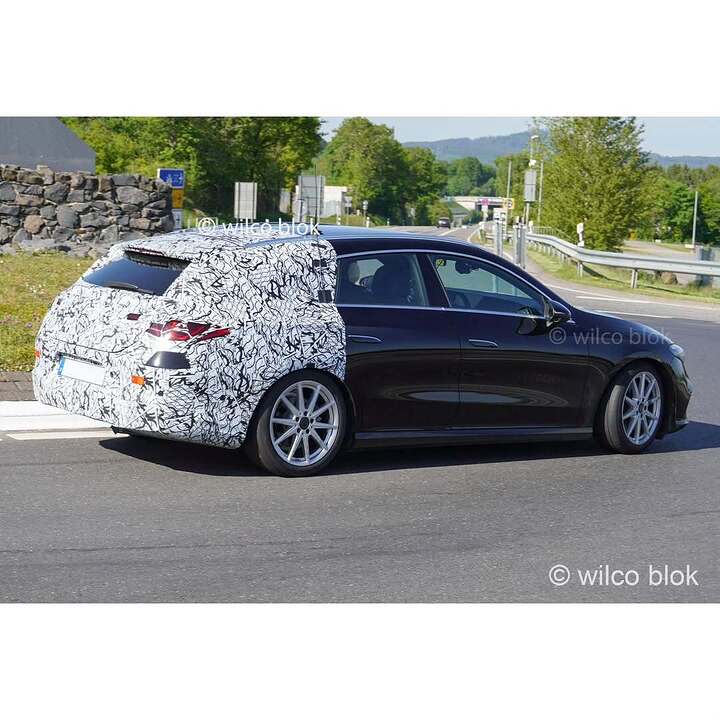 Shooting Brake version of the new Mercedes CLA is on the way! Do you like it#Mercedes #cla #shootingbrake #mercedescla #clashootingbrake #prototype #erlkönig #spyshot #carspy #nürburgring #Germany #luxury #lifestyle #dasbesteodernich (2)
