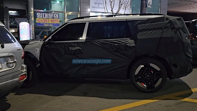 2023_Kia_EV9_newcarscoops.com_05