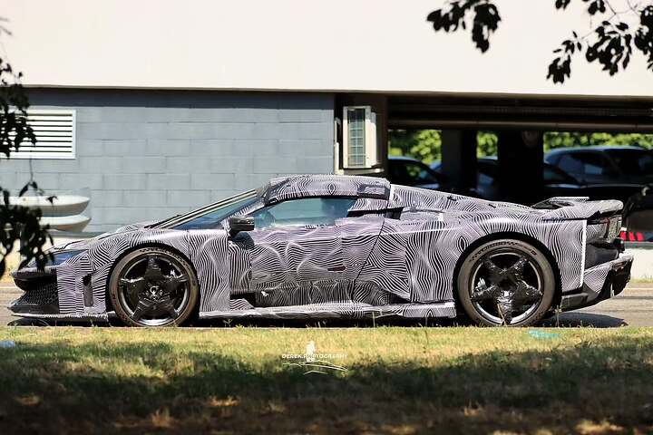 The F80 Aperta, the final road testing is now on her way! Will this be the big reveal model for (5)