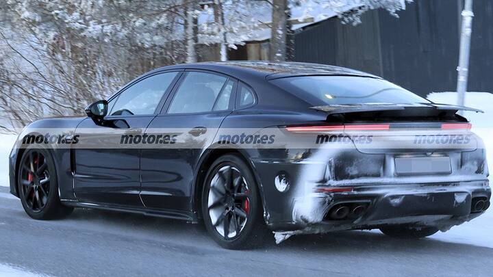 porsche-panamera-facelift-fotos-espia-2026112522-1770803202_7