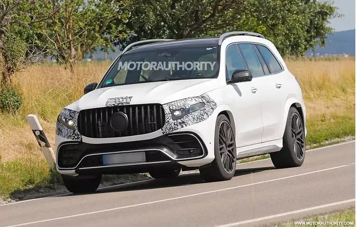 2027-mercedes-benz-amg-gls-63-facelift-spy-shots--photo-via-baldauf_100940133_l