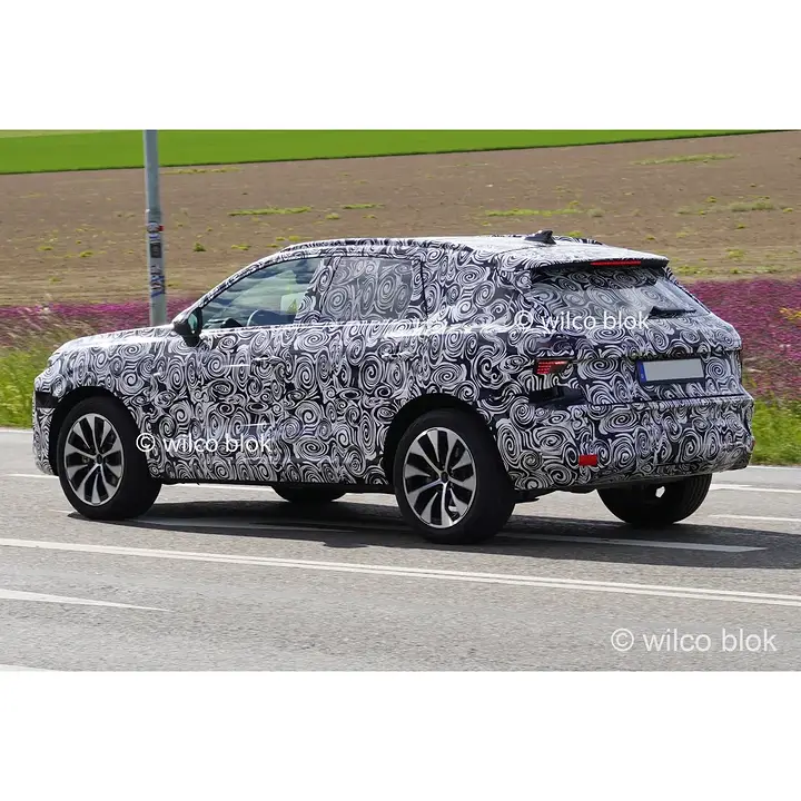New Audi Q3 is coming- the release could be next month!#audi #q3 #audiq3 #prototype #Erlkönig #spyshot #carspy #germany #luxury #lifestyle #suv #vorsprungdurchtechnik (2)