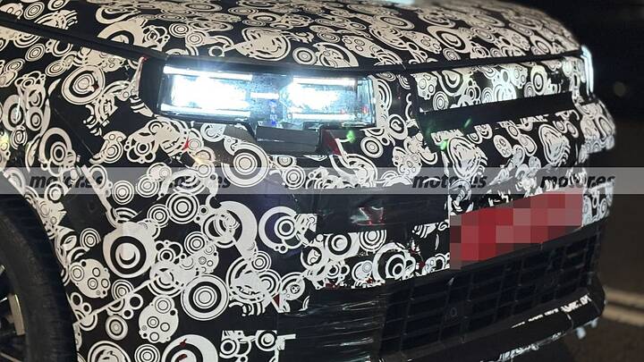 fiat-panda-fastback-coupe-2027-fotos-espia-2026112116-1768859578_10