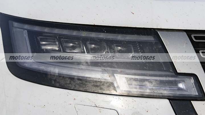 El Range Rover 2026 ya deja ver su interior, estrena una sorpresa tecnológica que nadie esperaba 10