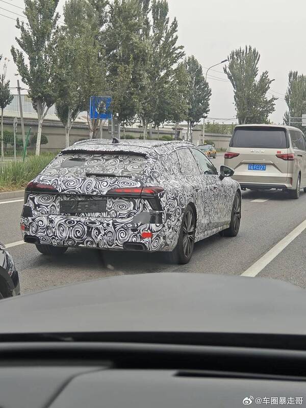 ac66e9b5gy1i5prhpamp0j20u014044y