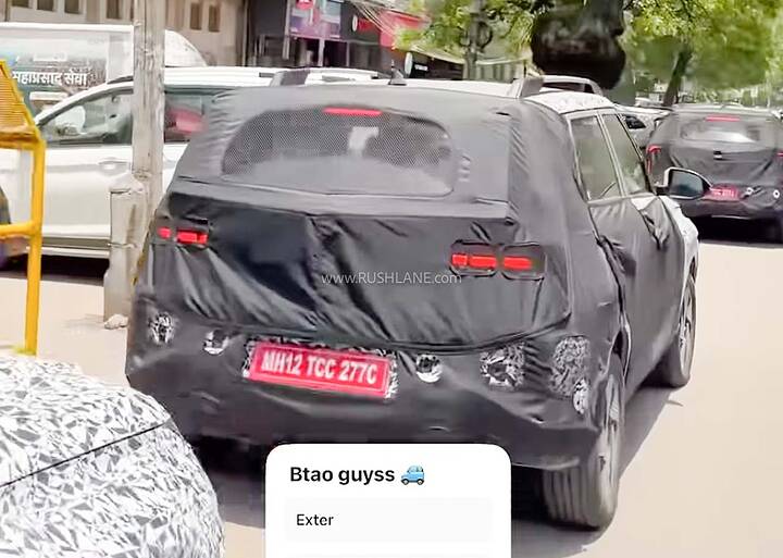 new-kia-seltos-and-hyundai-venue-spied-together-2
