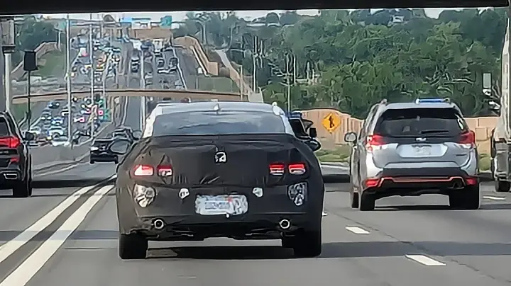spotted-this-guy-on-i-25-v0-w8e6iec7ymnf1