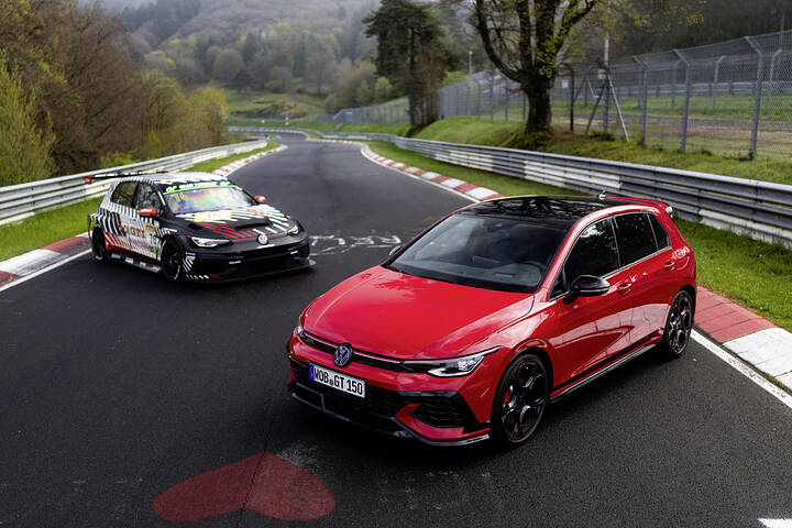 Golf GTI EDITION 50 (12)