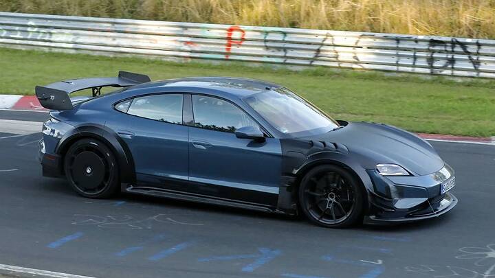 imgi_18_Porsche Taycan Turbo GT4 RS 005_wstuap