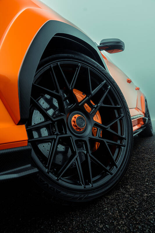 Urban_Automotive_Lamborghini_Urus_SE_Launch_Fog-12.jpg-2026-3-23 8.42.9