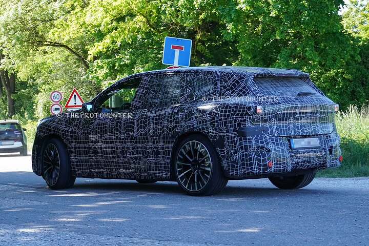New BMW iX3#BMW #ix3 #neueklasse #neueklassesuv #bmwix3 #prototype #erlkönig #carspy #erwischt.heic (1)