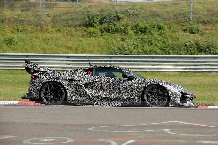 Chevrolet-Corvette-Z06-21