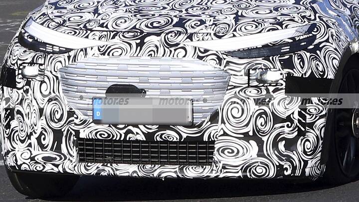 audi-sq2-e-tron-2027-fotos-espia-nurburgring-2025111149-1763571312_4