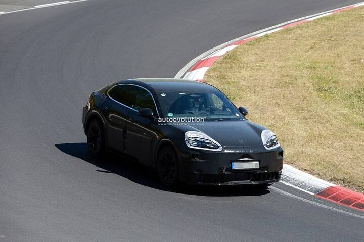 watch-out-tesla-model-x-the-2027-porsche-cayenne-coupe-is-coming-with-ev-power-thumbnail_5