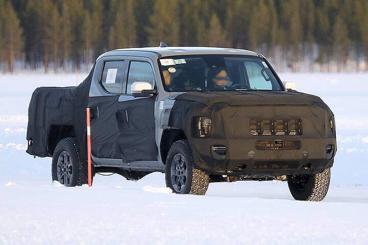 kia-tasman-spy-012