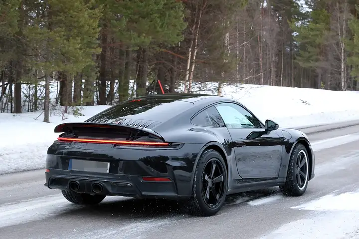 Porsche-Dakar-newcarscoops-15-2048x1365