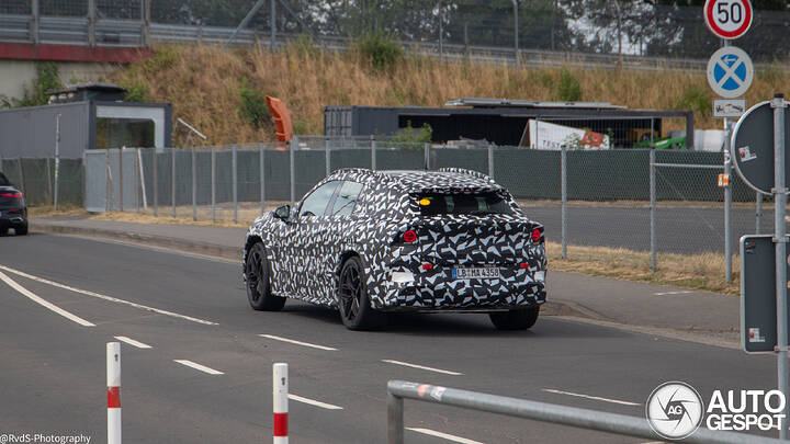 mercedes-amg-suv-x591-b9444-c867721072026211732_6
