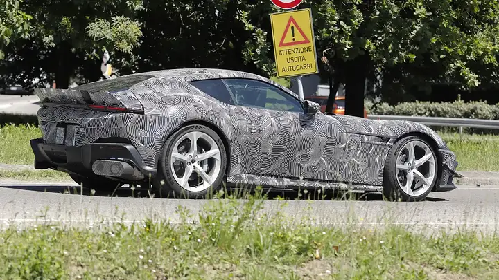 Ferrari 12 Cilindri SV newcarscoops-6