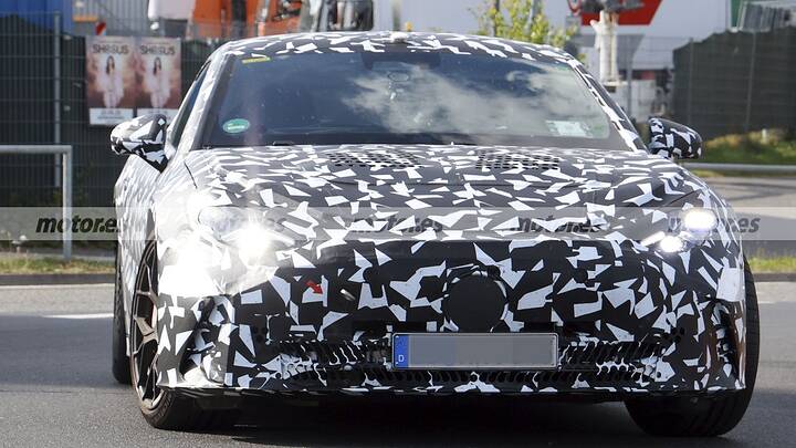 mercedes-amg-gt-berlina-2026-fotos-espia-2025109703-1755853080_4