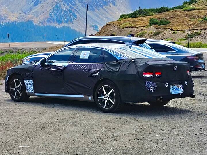 imgi_6_Genesis G80 Hybrid spotted_18295158736249335_3648286740153013972_n