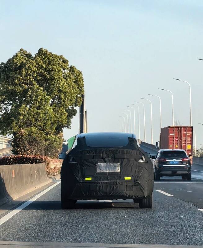 2025 Tesla Model Q_fe