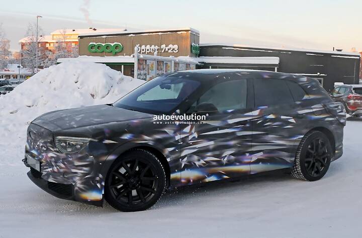 imgi_73_bentley-s-first-production-ev-shows-porsche-cayenne-electric-inspired-cockpit_22